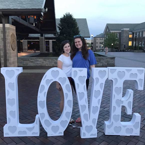 Meet your Posher, Michela - Picture 1 of 1